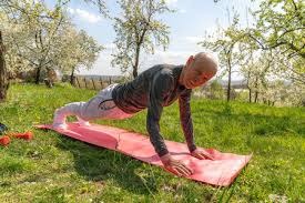 德州扑克中期怎么控节奏（德州扑克中期如何掌控节奏）