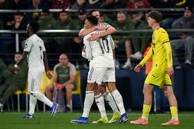 湖人本赛季关键时刻首次失利 东契奇六犯离场怒摔护膝捂脸显失落